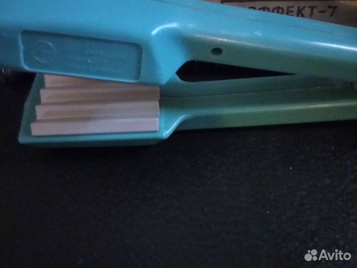 Электощипцы для завивки волос гофре