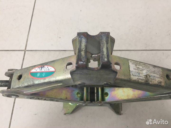 Домкрат Lifan Solano 1 2008-2016