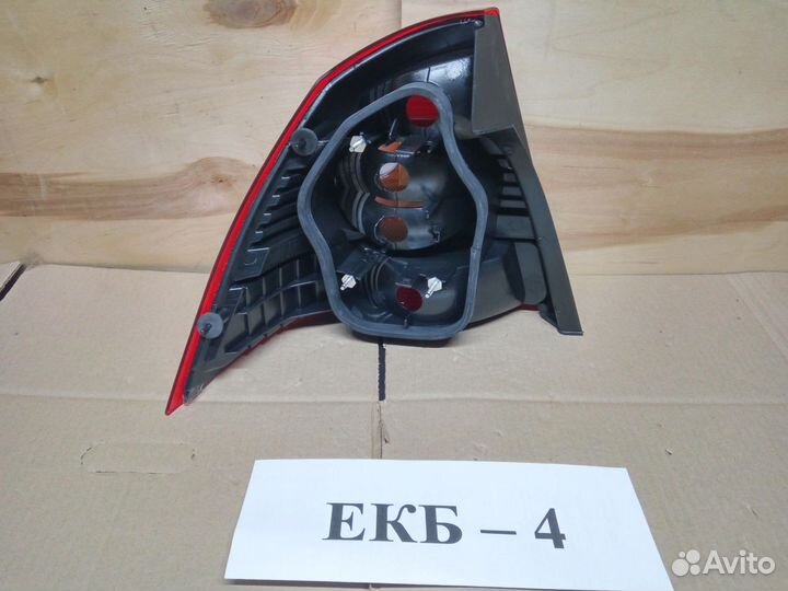 Фонарь правый Ford Focus 2 2004-2011