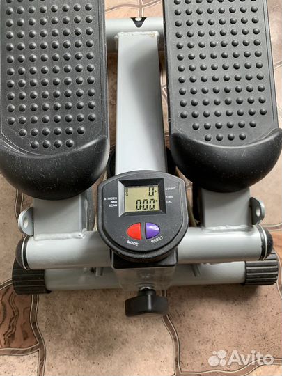 Тренажер степпер с эспандерами