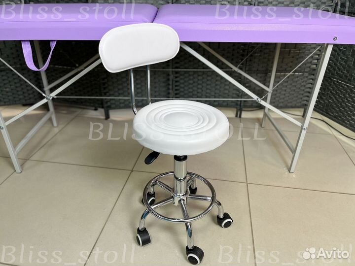 Кушетка и стул мастера