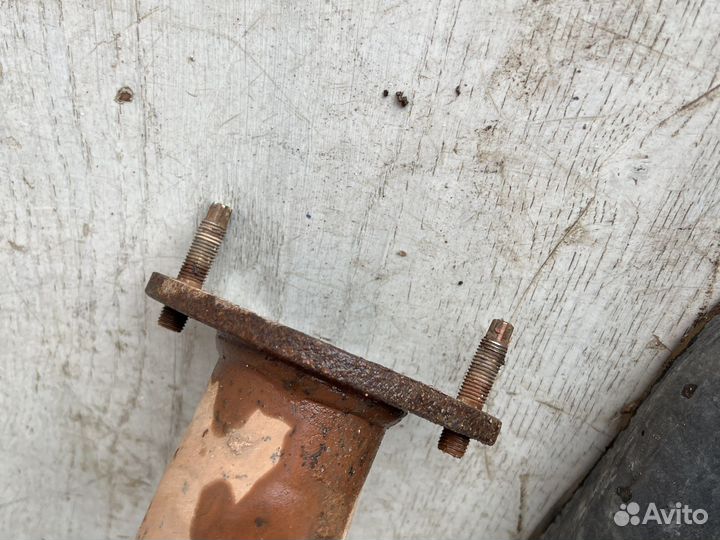 Lexus Lx570 коллектор выпускной правый