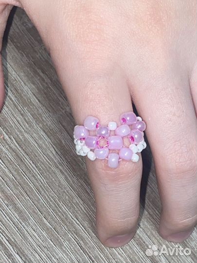 Кольцо из бисера сердце