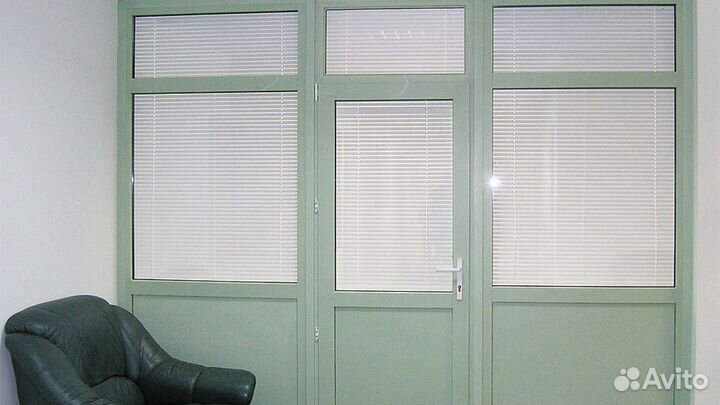 Перегородка с дверью