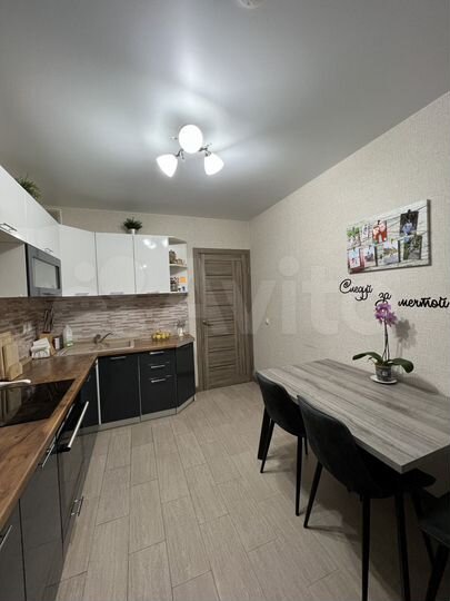 2-к. квартира, 46 м², 5/17 эт.