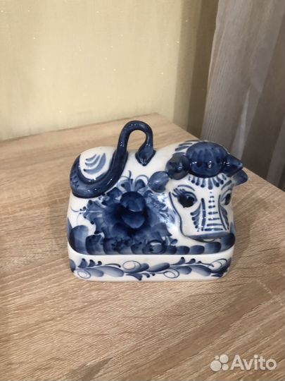 Гжель масленка му-му