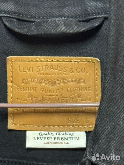 Джинсовая куртка levis