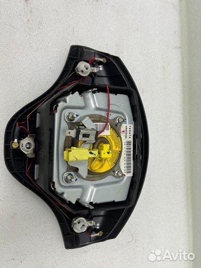 Подушка безопасности передняя левая Mitsubishi