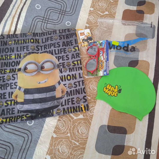 Все новое. Сумка для обуви, шапочка, очки