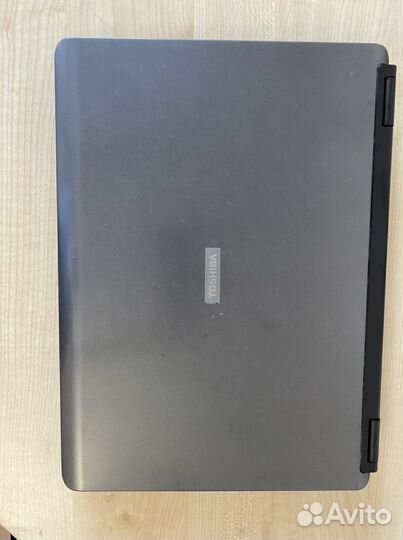 Toshiba ноутбук