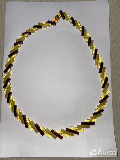 Янтарные бусы