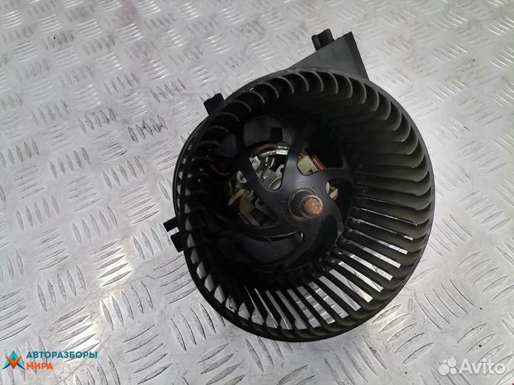 Моторчик печки Volkswagen Polo 3 1999 1J1819021C