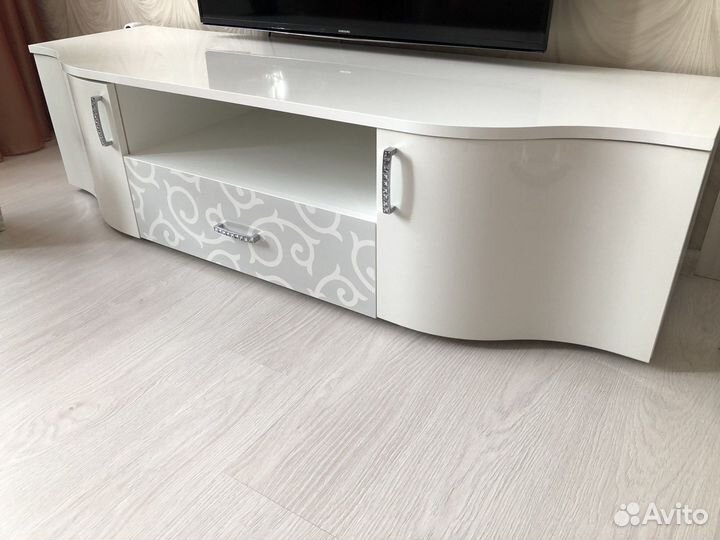 Тумба под TV