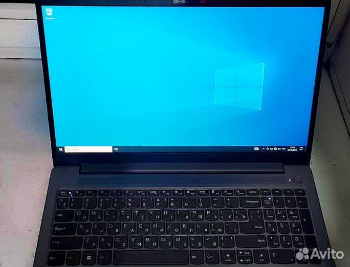 Lenovo IdeaPad Slim 3 15IAH8