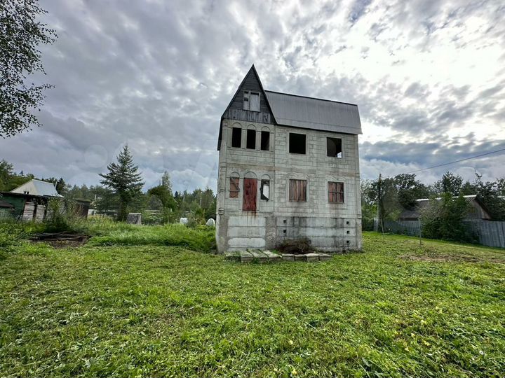 Дача 162 м² на участке 6 сот.