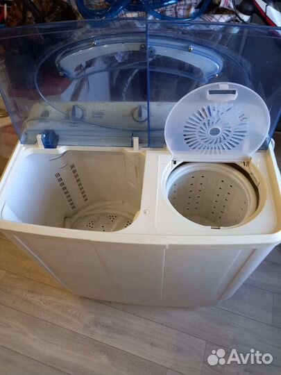 Стиральная машина с отжимом полуавтомат