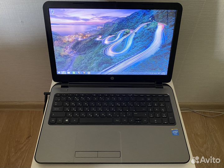 Ноутбук HP 15-r098sr (energy star)