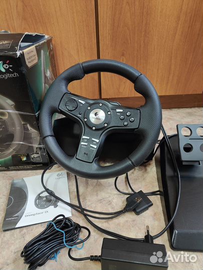 Игровой руль logitech driving force ex