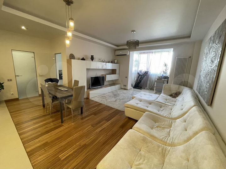 3-к. квартира, 100 м², 8/13 эт.