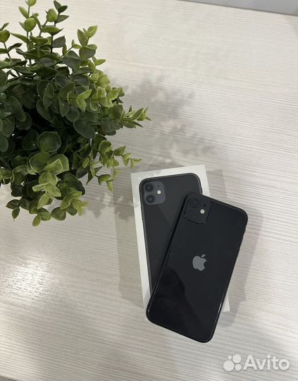 Телефон iPhone 11 64gb