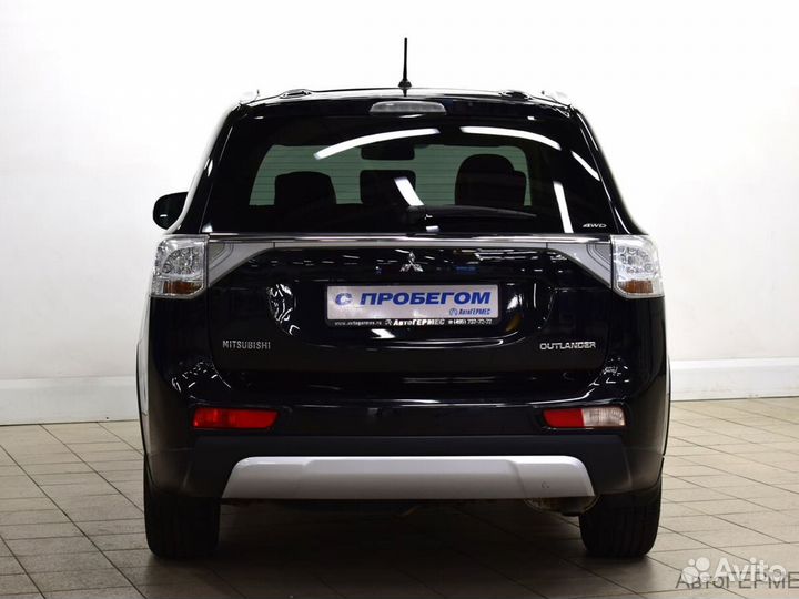 Mitsubishi Outlander 3 AT, 2014, 82 731 км