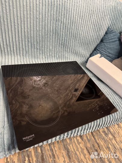 Варочная панель Hotpoint Ariston