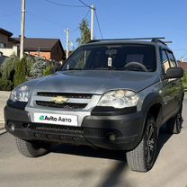 Chevrolet Niva 1.7 MT, 2014, 230 000 км, с пробегом, цена 615 000 руб.