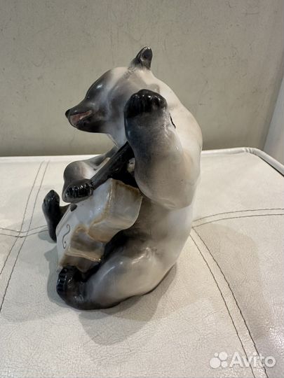 Статуэтка медведь с контрабасом лфз