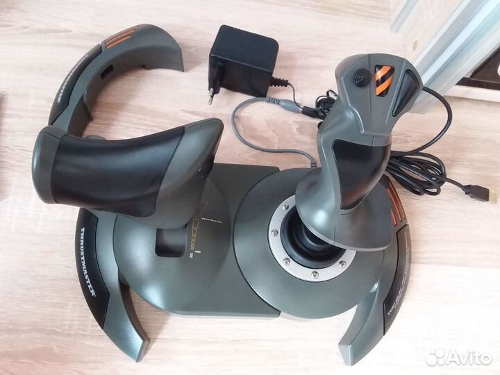 Геймпад штурвал Top Gun Thrustmaster для пк