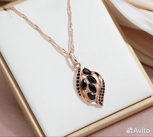 Комплект(серьги, кулон)