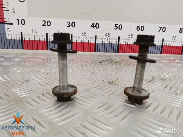 Болт BMW X5 E70 2007 33306770968