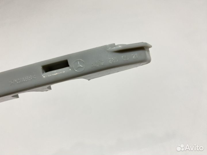 Левое крепление бампера Mercedes W213 AMG