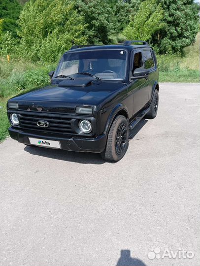 LADA 4x4 (Нива) 1.7 МТ, 2005, 100 000 км