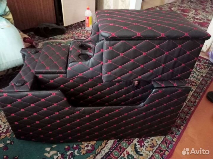 Бар-Подлокотник на Хендай Н1,гранд старекс