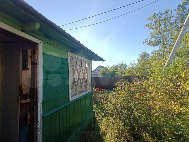 Дом 15 м² на участке 5 сот.