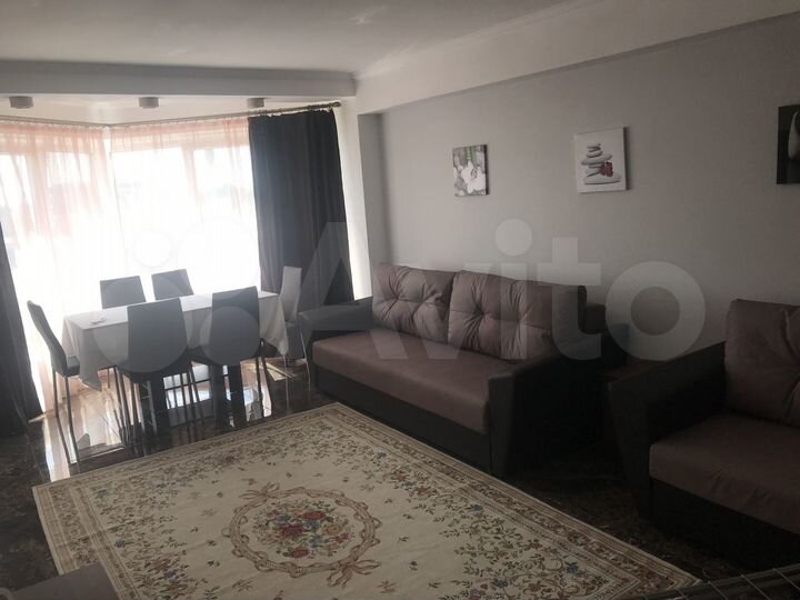 2-к. квартира, 73 м², 3/9 эт.