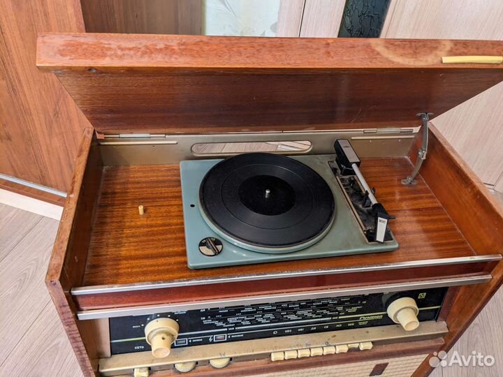 Ригонда моно. Ламповая радиола. Ретро. Радио СССР