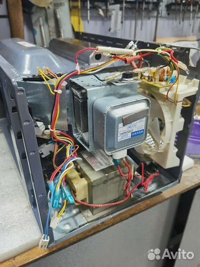 Микроволновая печь Midea