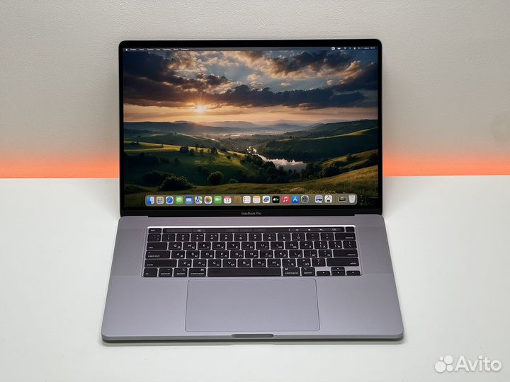 Топовый MacBook Pro 16 2021 i9 2.3/32gb/1TB/Radeon