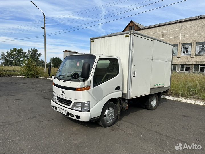 Toyota Dyna, 2002