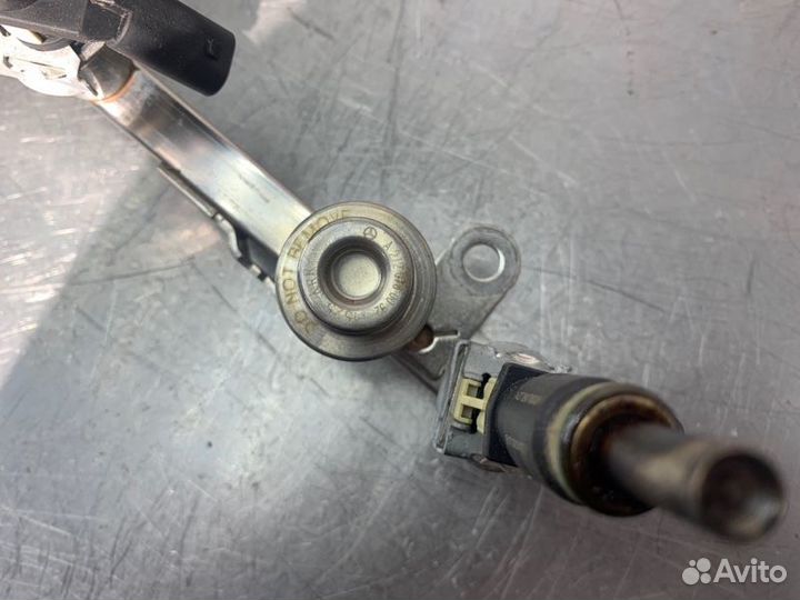 Топливная рампа Mercedes E-Class W211 M272 3.5I