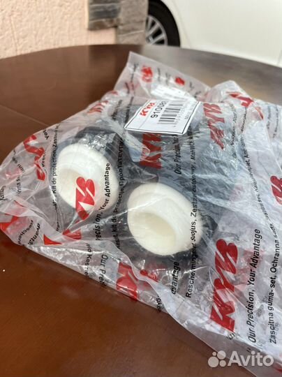 Отбойник с пыльником KYB