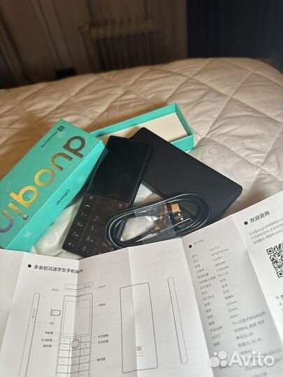 Телефон QIN F22