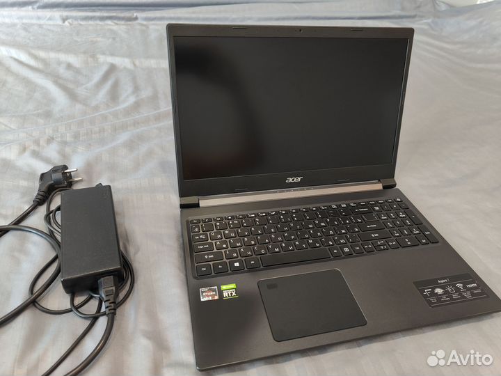 Игровой ноутбук Acer aspire 7