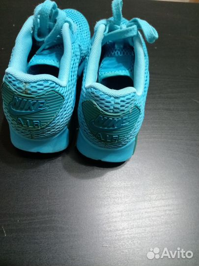 Кроссовки nike женские