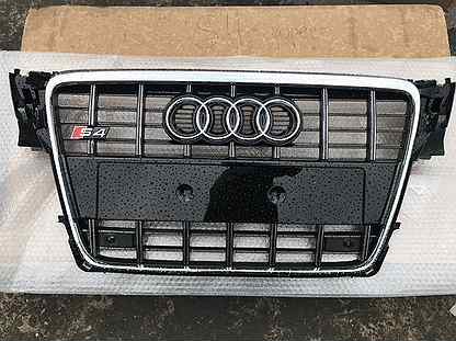 Audi A4 B8 S4 решетка радиатора S-line дорест