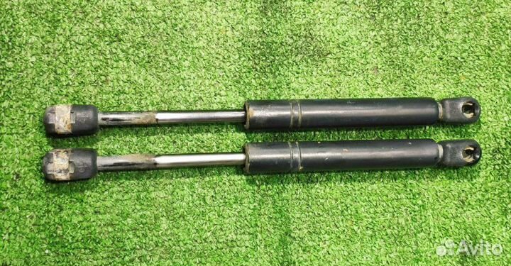 Амортизатор капота Opel Vectra B