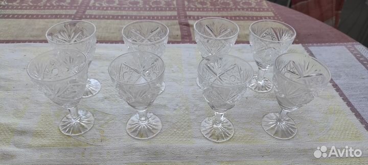 Хрустальные рюмки