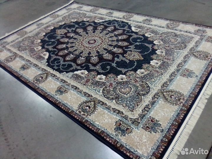 Ковер размером : 2.40х3.40 (№ 25790-33) новый