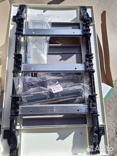 Встраиваемый щит